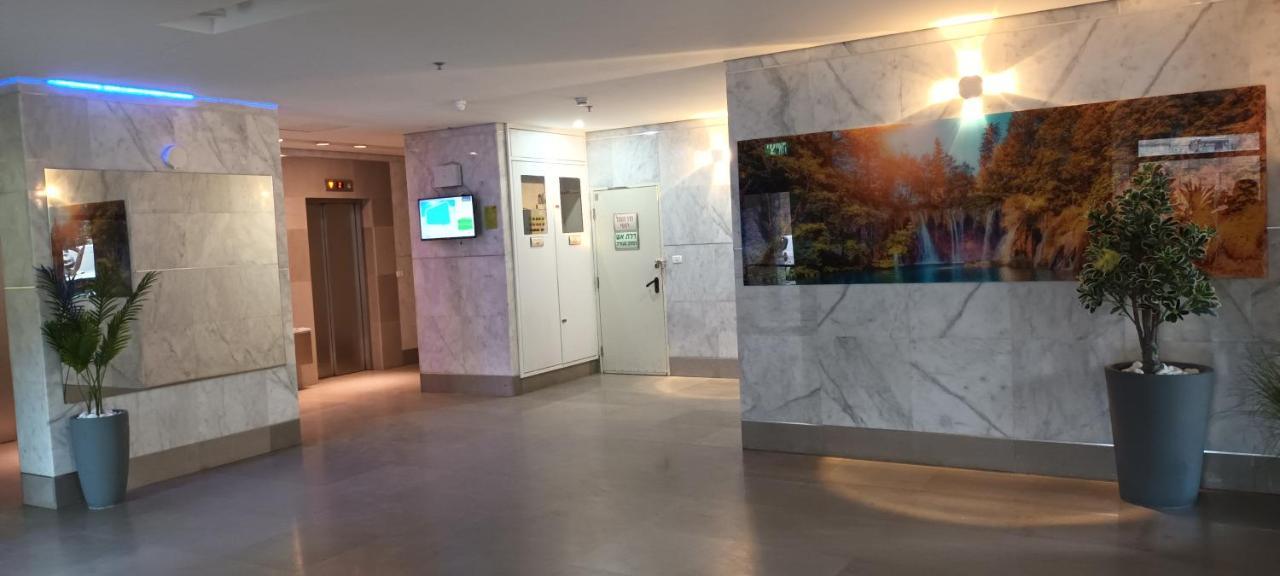 Beach Suite Israel- Private Jacuzzi Garden Suite & Gym, 3 Min Walk To Beach ביץ סוייט ישראל- ג'קוזי פרטי בגינה 3 דקות הליכה לים וחדר כושר Aschkelon Exterior foto